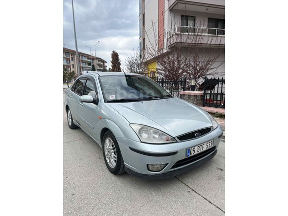 Acil satılık Sahibinden Ford Focus 1.6 Ghia~2003~240
 Bin km~ 