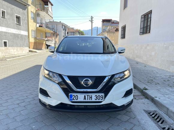 Galeriden Nissan Qashqai 1.5 dCi Sky Pack 2017 Model Denizli