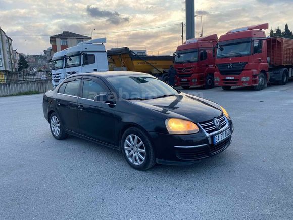 Sahibinden Volkswagen Jetta 1.6 TDi Primeline 2010 Model  280.000 km Siyah