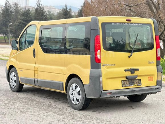 Galeriden Renault Trafic Multix 1.9 dCi otomobil ruhsatlı Gaziantep