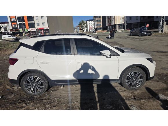 Sahibinden Seat Arona 1.0 EcoTSI Style Plus 2023 Model Kars