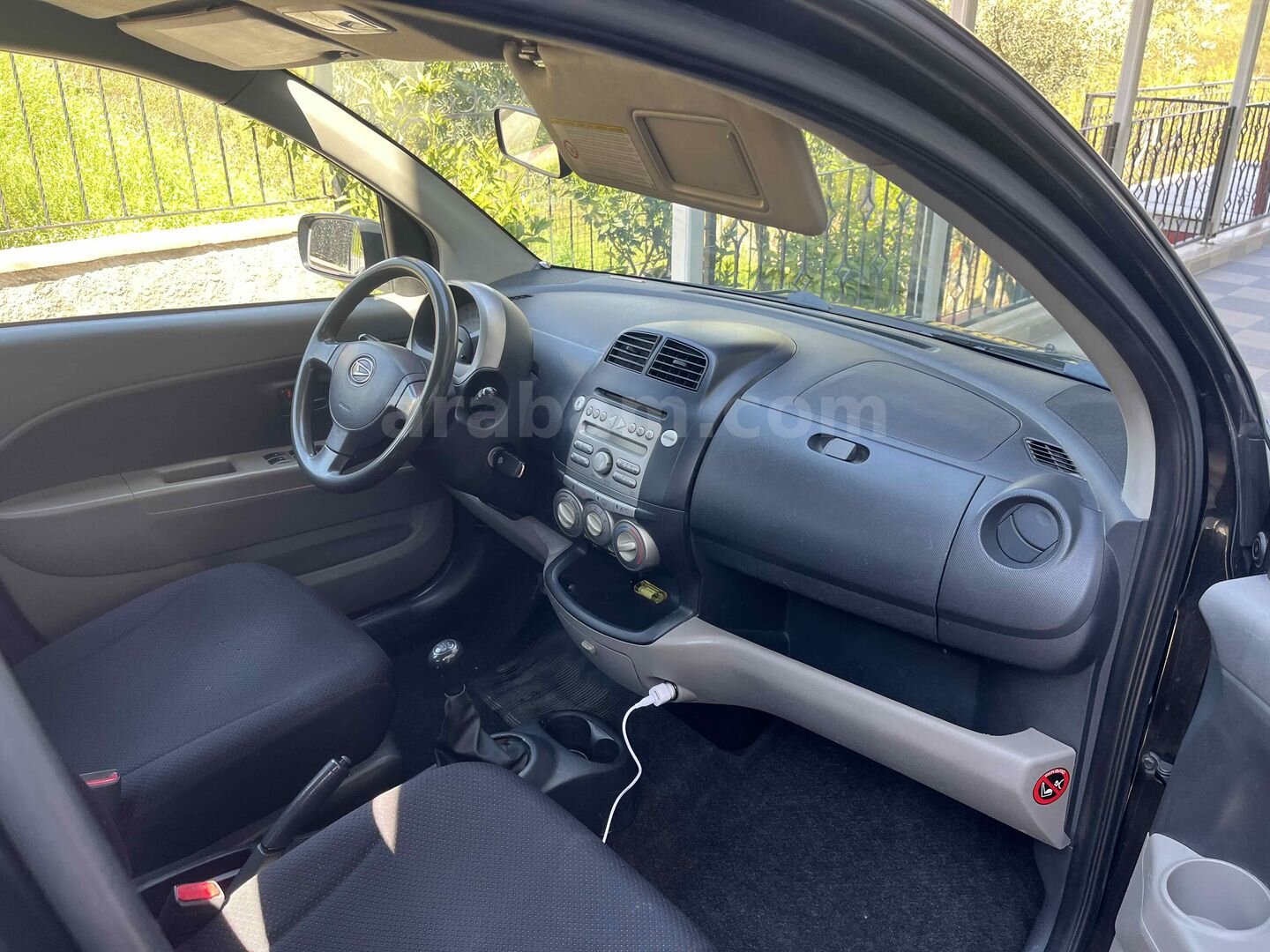 Sahibinden Daihatsu Sirion 1.0 2007 Model Kocaeli 221.000 km Siyah 5