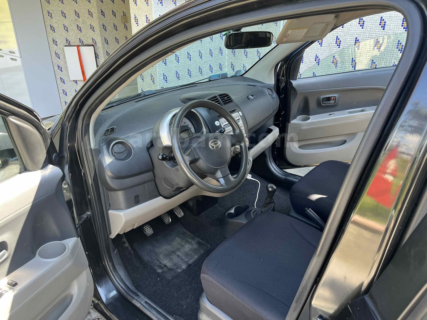 Sahibinden Daihatsu Sirion 1.0 2007 Model Kocaeli 221.000 km Siyah 3