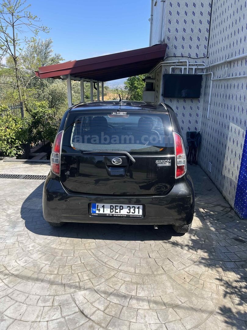 Sahibinden Daihatsu Sirion 1.0 2007 Model Kocaeli 221.000 km Siyah 7