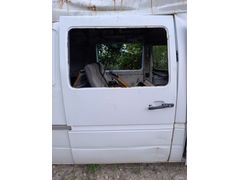 Sprinter sağ yolcu kapısı