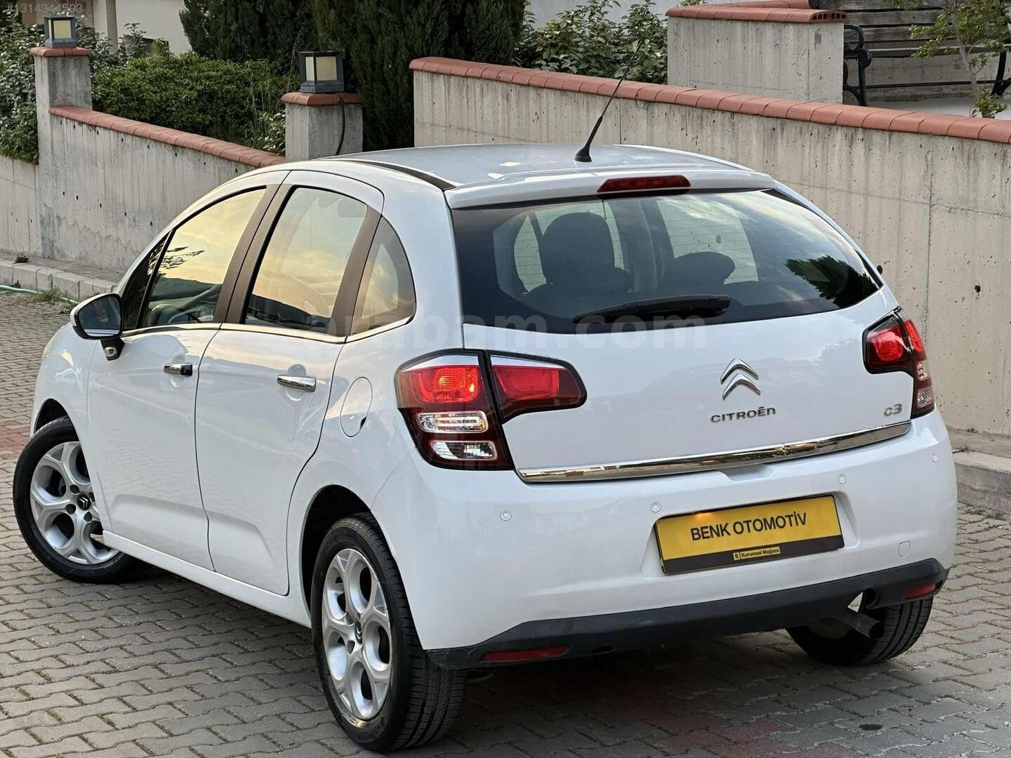 Galeriden Citroen C3 1.2 VTi Cool 2015 Model İzmir 165.000 km Beyaz 5