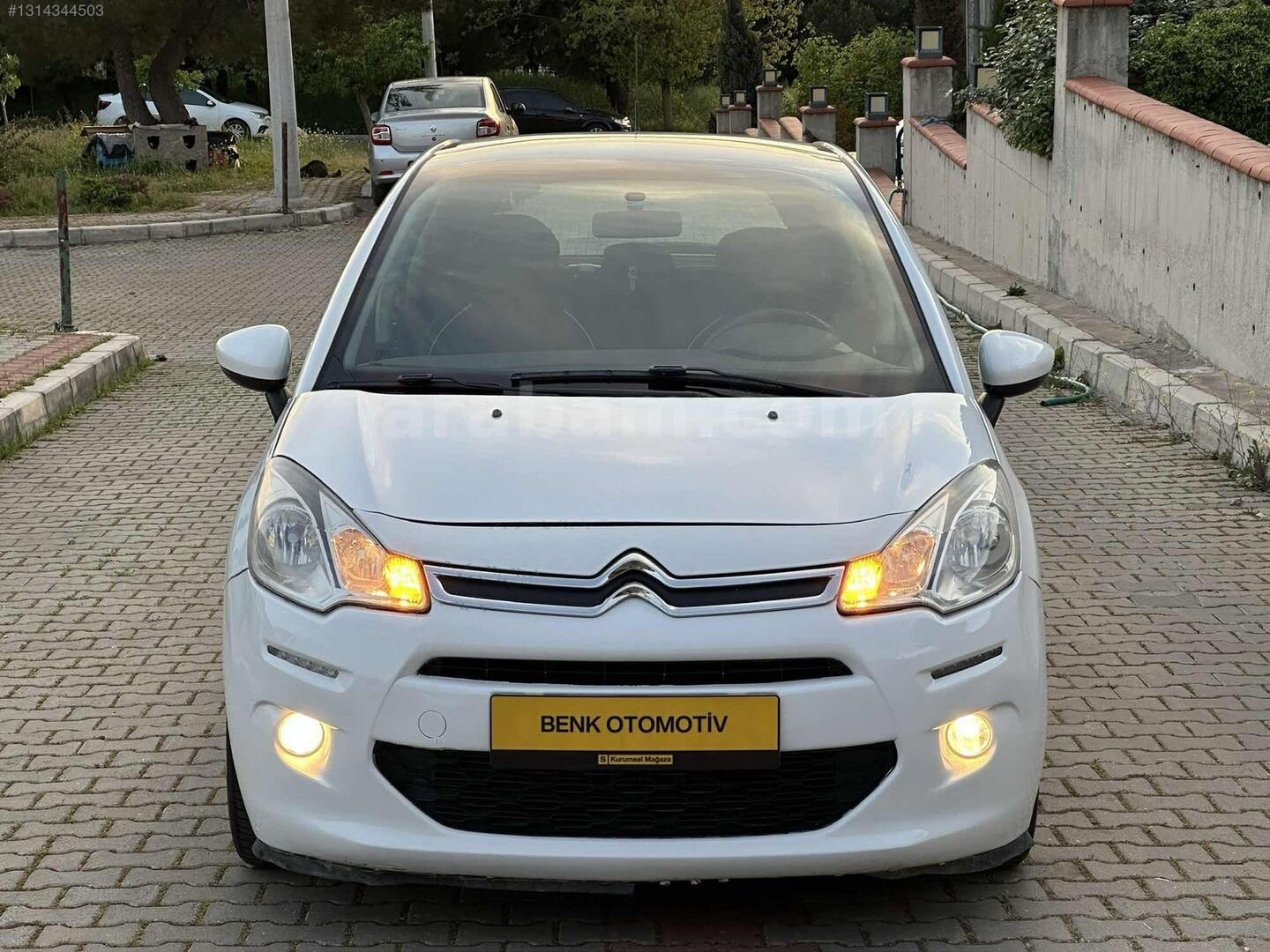 Galeriden Citroen C3 1.2 VTi Cool 2015 Model İzmir 165.000 km Beyaz 6