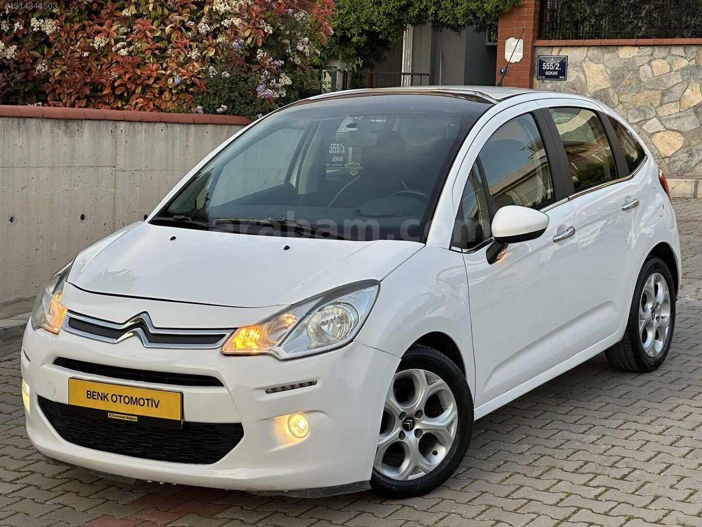 Galeriden Citroen C3 1.2 VTi Cool 2015 Model İzmir 165.000 km Beyaz 3