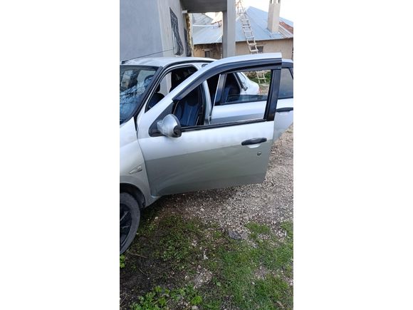 Sahibinden Renault Symbol 1.4 Expression 2010 Model  157.000 km Gri