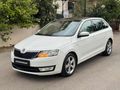 SKODA RAPİD 1.6 TDİ ELEGANCE+CAM TAVAN+OTOMATİK VİTES+ BEJ