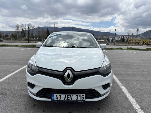 BOYASIZ DEĞİŞENSİZ RENAULT CLİO 2019 ÇIKIŞLI