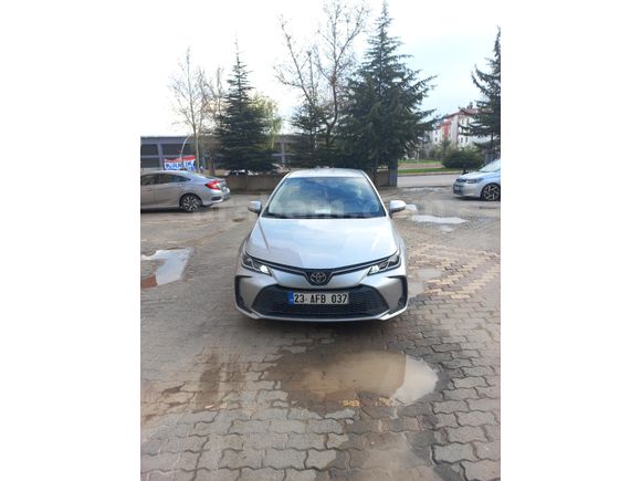 Sahibinden Toyota Corolla 1.5 Vision 2024 Model Elazığ 27.000 km Gri (Gümüş)
