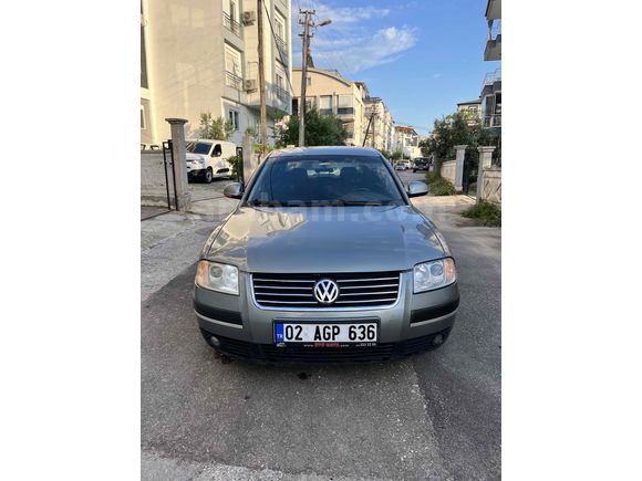 SAHİBİNDEN TERTEMİZ DEĞİŞENSİZ PASSAT
