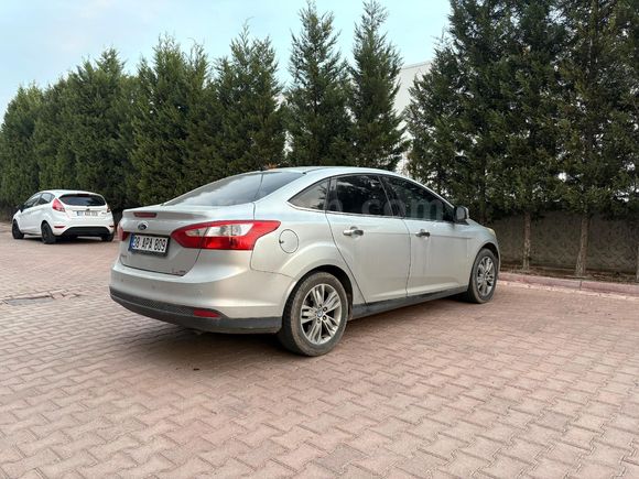 Sahibinden Ford Focus 1.6 Ti-VCT Style 2012 Model Kayseri