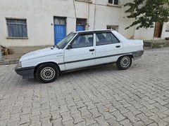 Galeriden Renault R 9 1.4 Broadway 1995 Model Denizli