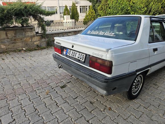 Galeriden Renault R 9 1.4 Broadway 1995 Model Denizli