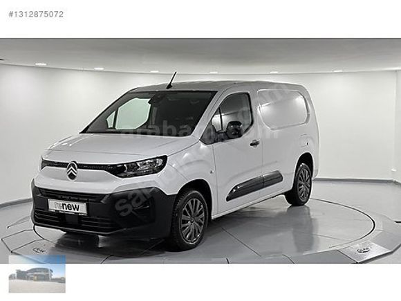2025 Berlingo 1.5BlueHDI Feel EAT8 15.206 KM/%20 KDV'Lİ Faturalı