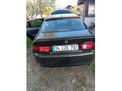 Sahibinden Honda Accord 2.4 Executive 2004 Model  360.000 km Siyah
