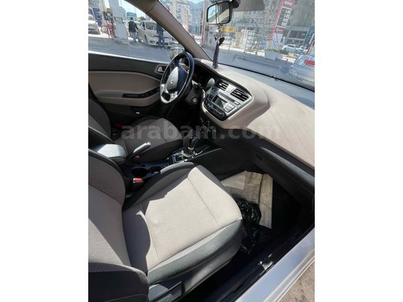 Sahibinden Hyundai i20 1.4 MPI Style 2017 Model 