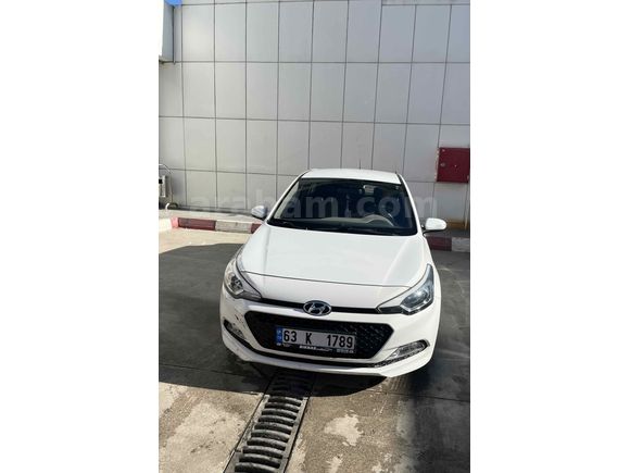 Sahibinden Hyundai i20 1.4 MPI Style 2017 Model 