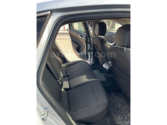 Sahibinden Opel Astra 1.6 Edition 2015 Model Temiz Araç