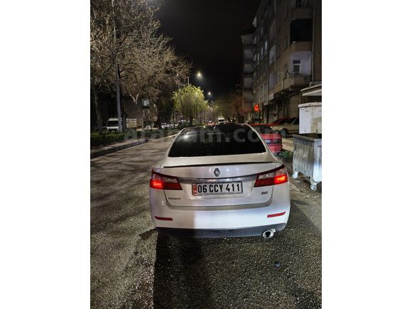 Sahibinden Renault Latitude 1.5 dCi Privilege 2011 Model  268.000 km Beyaz