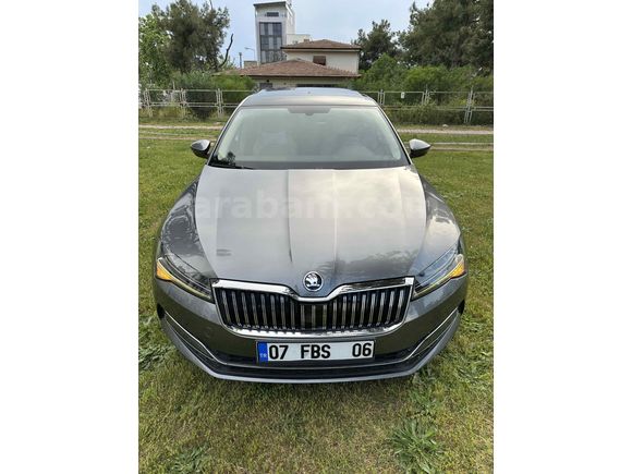 **ST** OTOMOTİV’den**Skoda SuperB** 1.5 TSI Prestige 2022**HATASIZ**