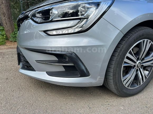 Sahibinden Renault Megane 1.3 TCe Touch 2023 Model
