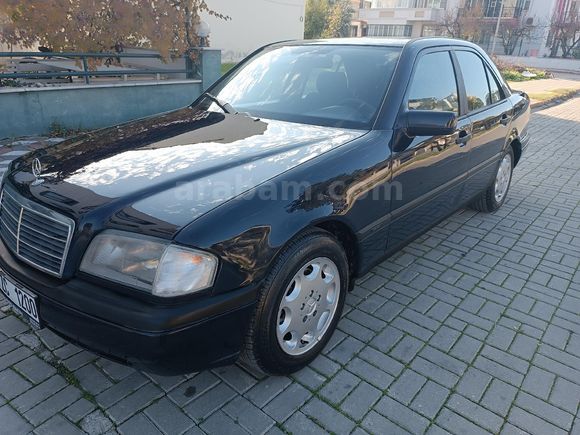 95 Model  değişensiz klimalı 351.000 kilometrede orijinal