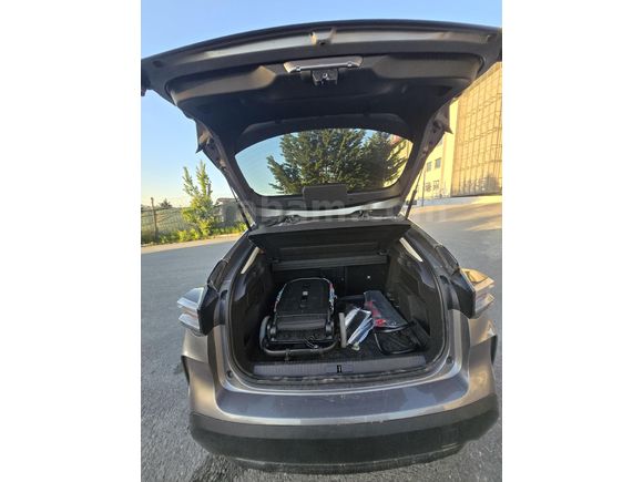 Sahibinden 2025 model c4 7000de hatasız full opsyonlu garantili