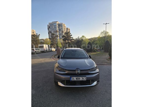 Sahibinden 2025 model c4 7000de hatasız full opsyonlu garantili
