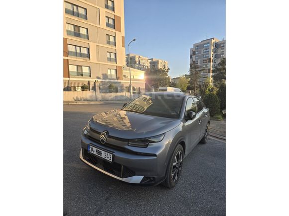 Sahibinden 2025 model c4 7000de hatasız full opsyonlu garantili