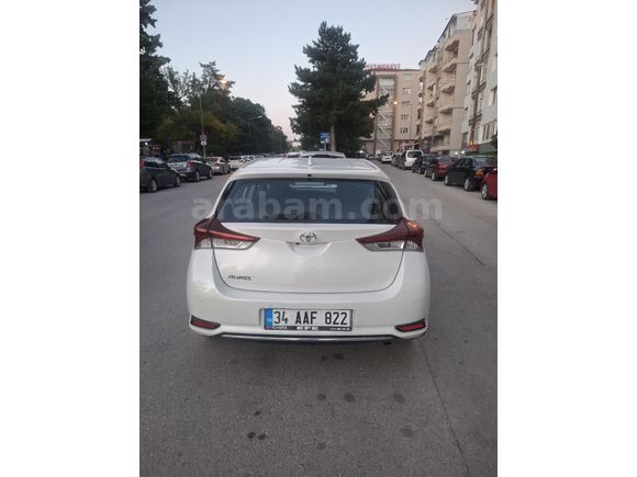 Otomatik Toyota Auris 1.6 Active 2017 Model Çorum
