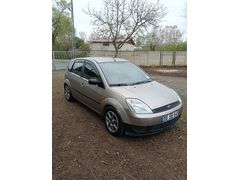 Sahibinden Klimalı Ford Fiesta 1.4 Comfort 2004 Model  245.000 km Kahverengi