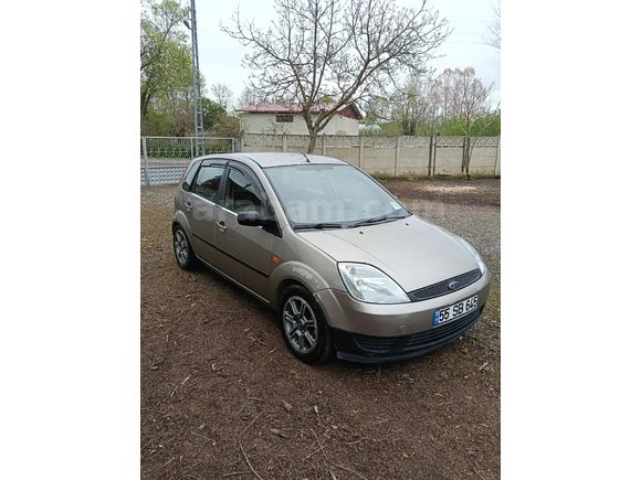 Sahibinden Klimalı Ford Fiesta 1.4 Comfort 2004 Model  245.000 km Kahverengi