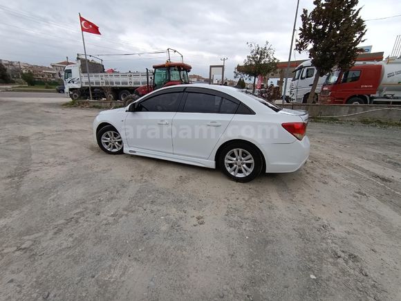 Sahibinden Chevrolet Cruze 1.6 LT 2012 Model  255.000 km Beyaz