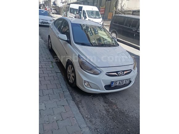 Sahibinden Hyundai Accent Blue 1.6 CRDI Mode Plus 2013 Model