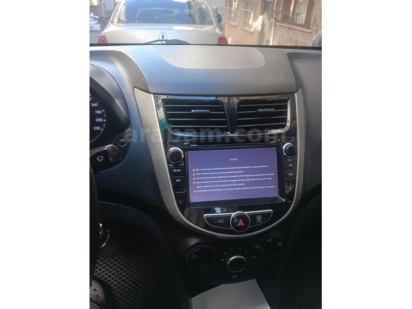 Sahibinden Hyundai Accent Blue 1.6 CRDI Mode Plus 2013 Model