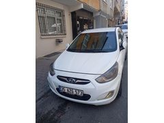 Sahibinden Hyundai Accent Blue 1.6 CRDI Mode Plus 2013 Model