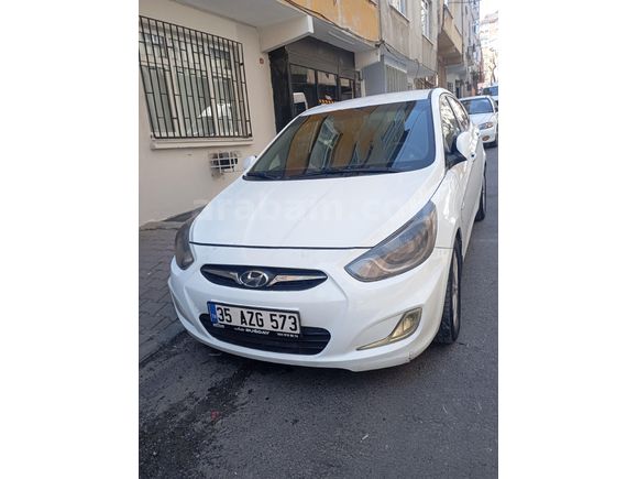 Sahibinden Hyundai Accent Blue 1.6 CRDI Mode Plus 2013 Model
