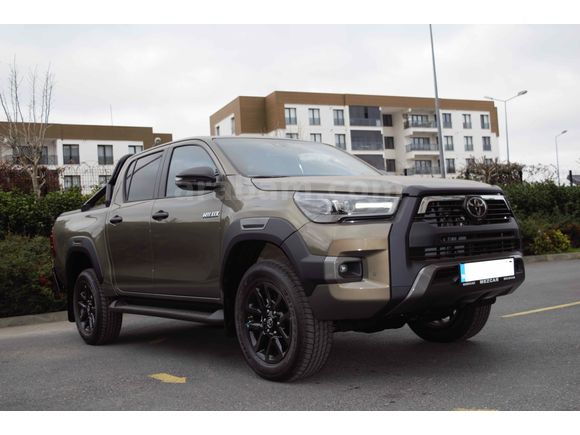 Sahibinden Toyota Hilux 2.4 D-4D 4x4 Invincible 2025 Model 
