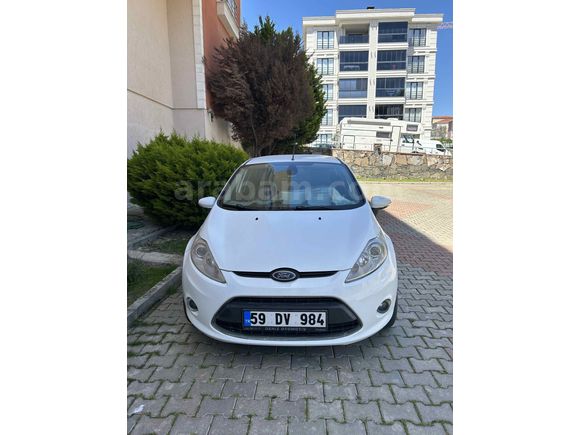 Sahibinden Ford Fiesta 1.6 TDCi Titanium 2010 Model 