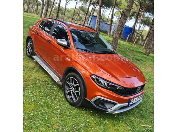 Sahibinden Fiat Egea Cross 1.4 Fire Urban 2023 Model  32.500 km Turuncu
