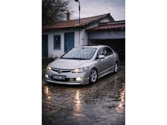 Sahibinden Honda Civic 1.6i VTEC Elegance 2007 Model