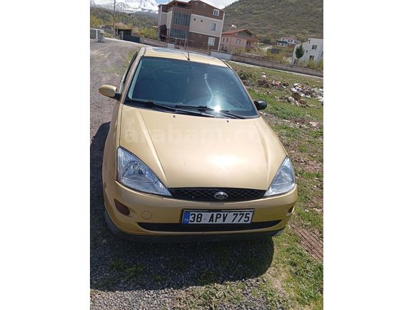 Sahibinden Ford Focus 1.6 Ghia 2000 Model