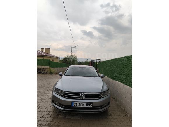 Sahibinden Volkswagen Passat 1.6 TDi BlueMotion Comfortline 2018 Model