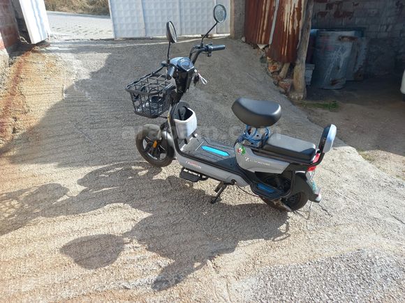 Elektrikli motor Zlin Şahin1