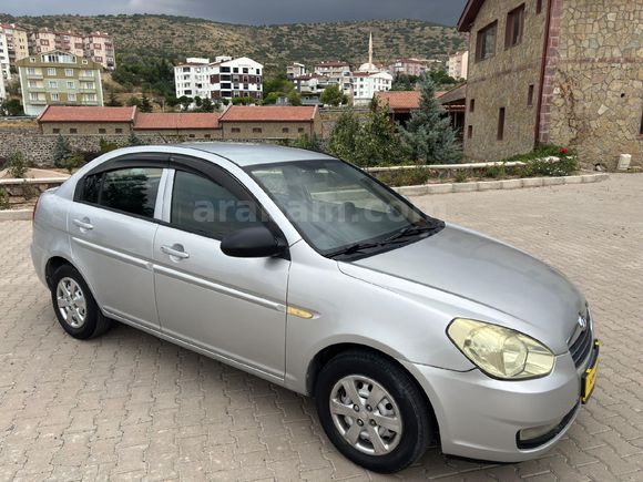 Sahibinden Hyundai Accent Era 1.4 Start 2012 Model  301.000 km Gri (Gümüş)
