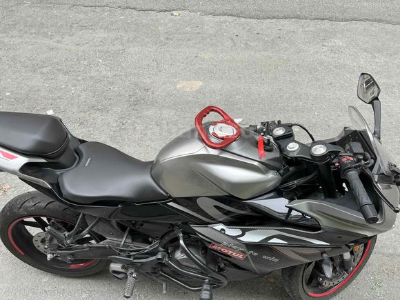 Sahibinden temiz acil satılık CFmoto 250SR son 5 güne bu fiyat 