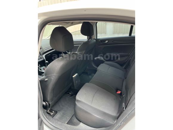 Sahibinden servis bakımlı Renault Megane 1.3 TCe Joy 2022 Model 